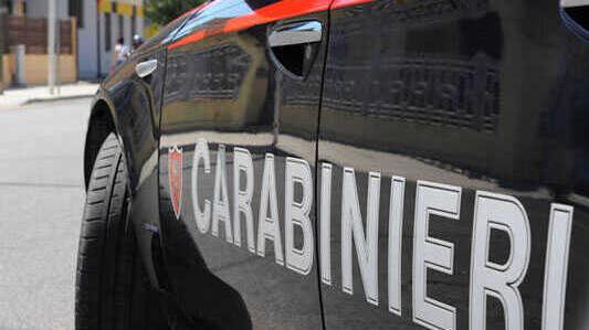 Pavullo, tolti tesserino e pistola al carabiniere che ha scritto sul viso della collega<br type="_moz" />