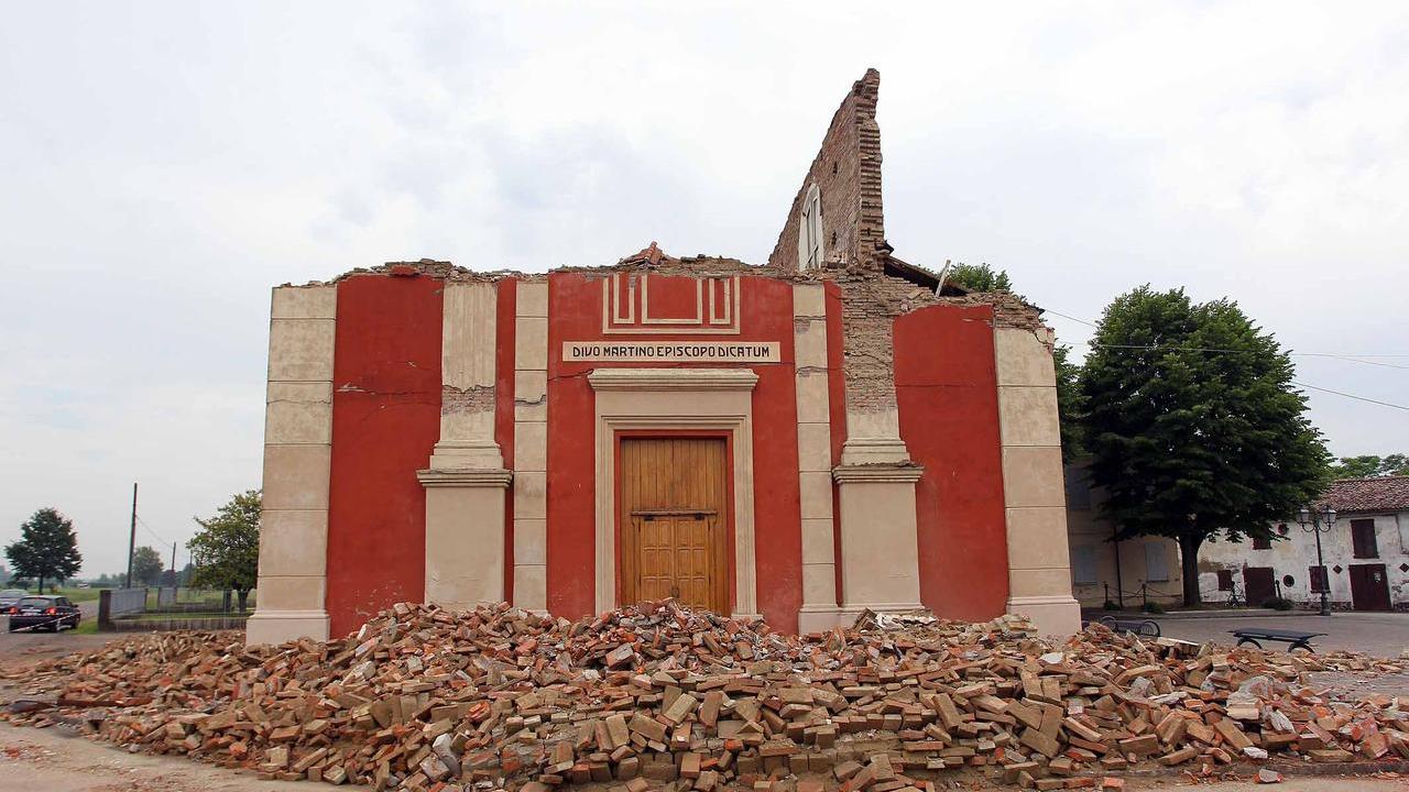 Terremoto, 12 anni fa la scossa: la paura e la forza di rialzarsi