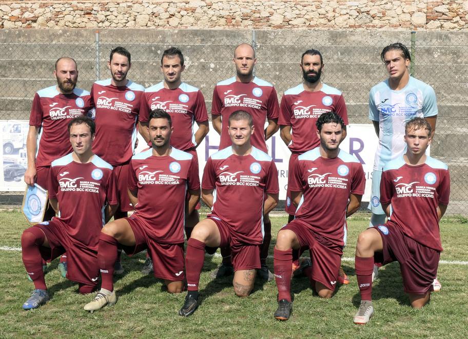 La squadra del Pietrasanta (foto Roberto Paglianti)
