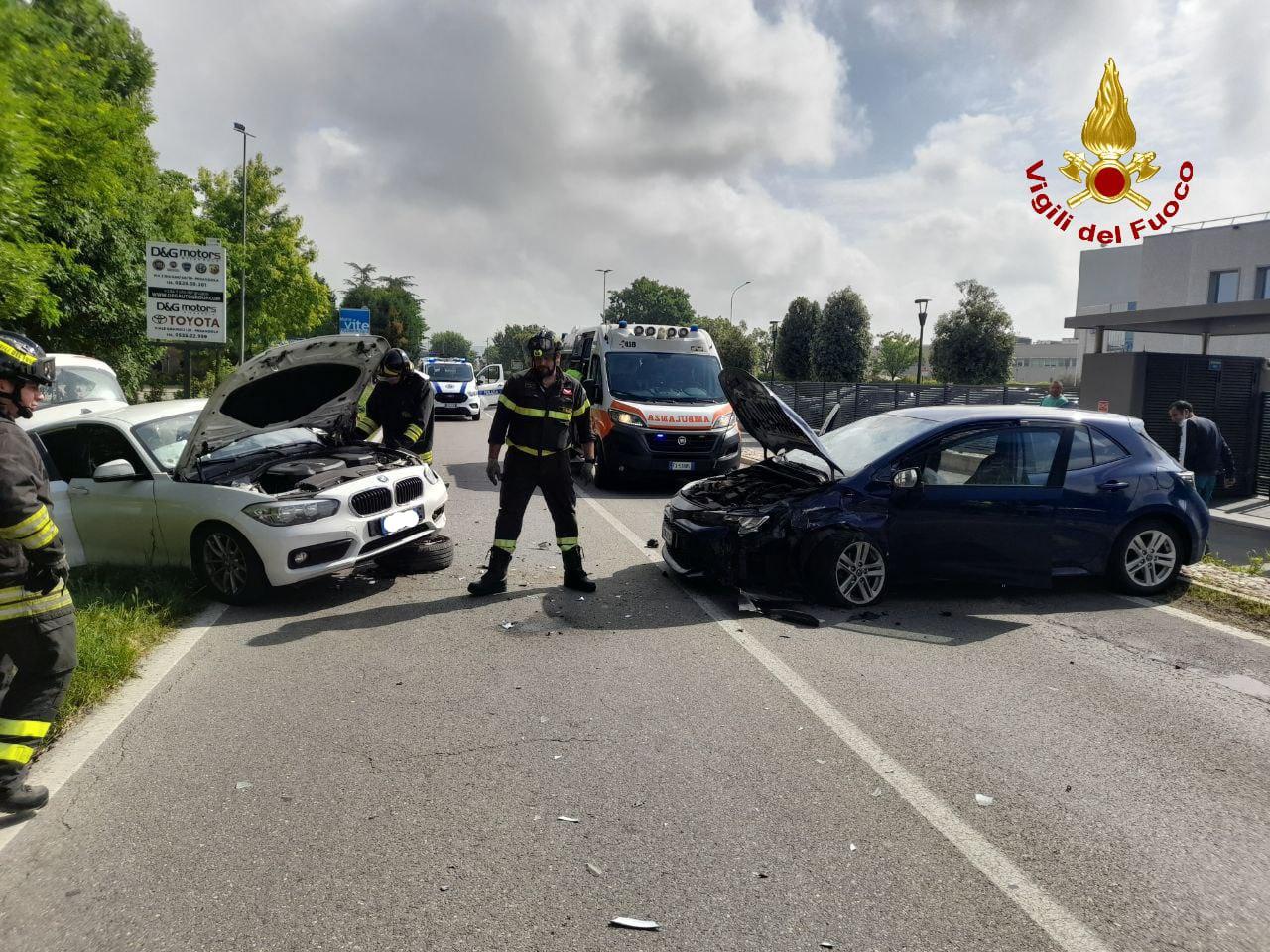 Mattina di incidenti sulle strade Vignolese e Canaletto: feriti e disagi alla viabilità