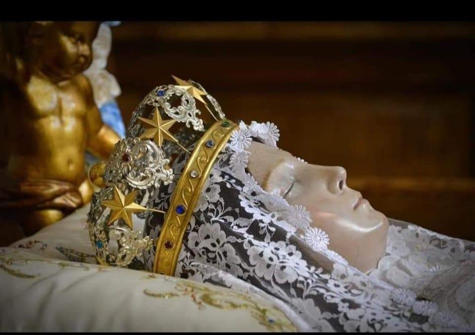 
	Il simulacro di Santa Maria Assunta a Cabras

