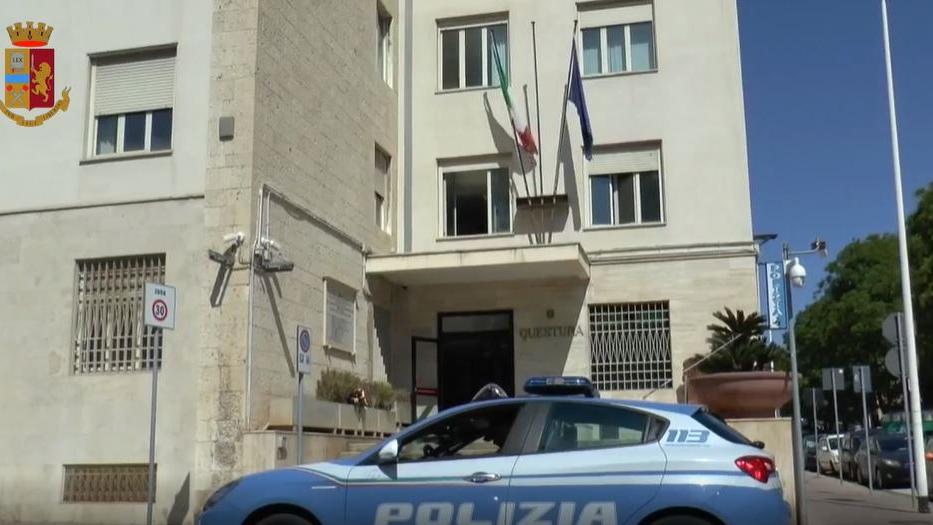 Bombe e scritte intimidatorie, tre persone arrestate nel Cagliaritano