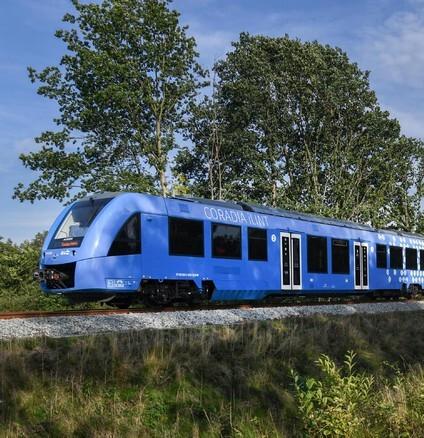 Aeroporto di Alghero: ecco il progetto per raggiungerlo in treno