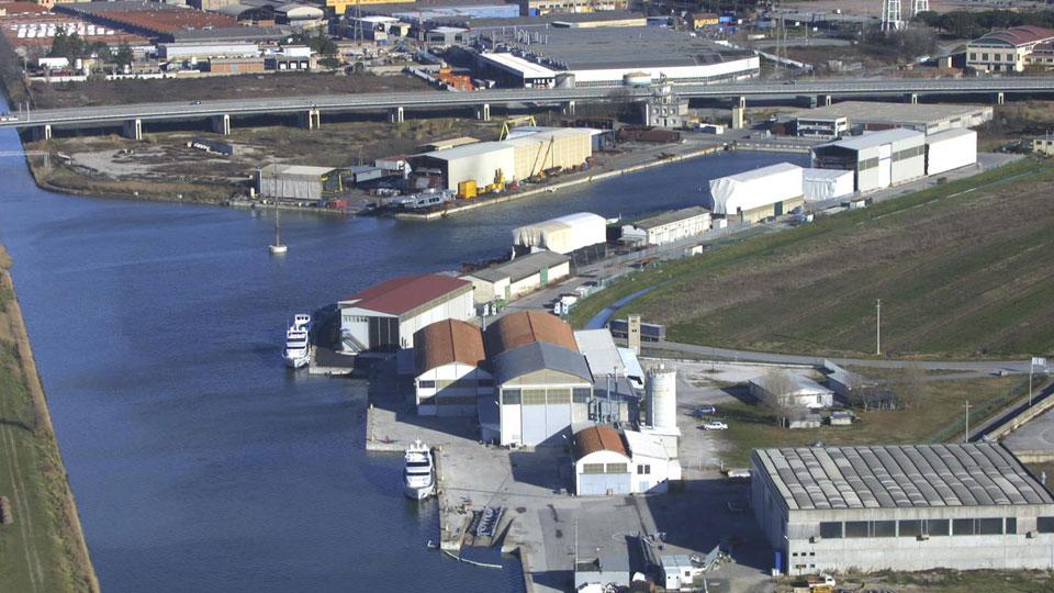 Navicelli, allarme della Port Authority: «Nuove aree e lavoratori a rischio»