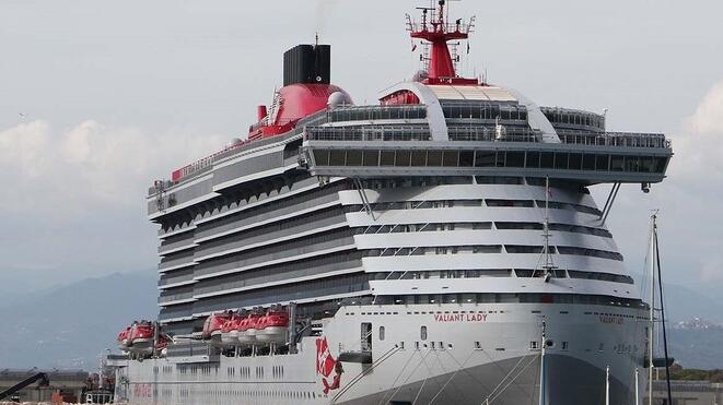 Porto di Carrara, crocieristi dimezzati. E alla Spezia si batte il record