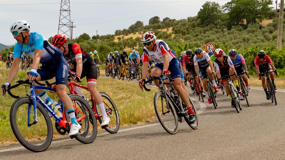 Ciclismo, a Grosseto antidoping a sorpresa alla gara di amatori: gli atleti controllati e perché è una svolta