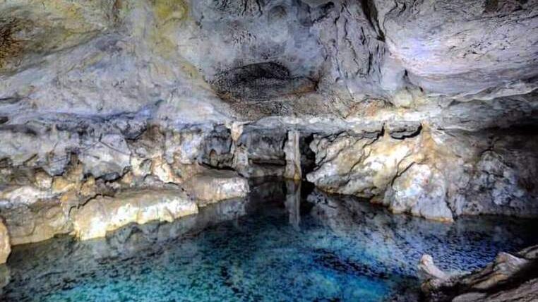 Grotta di Punta degli Stretti, un prezioso ma fragile ecosistema: la bellezza dei laghi sotterranei