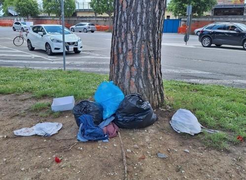 Montecatini, sos dalla zona dello stadio: «Degrado, sporcizia e ora anche paura»