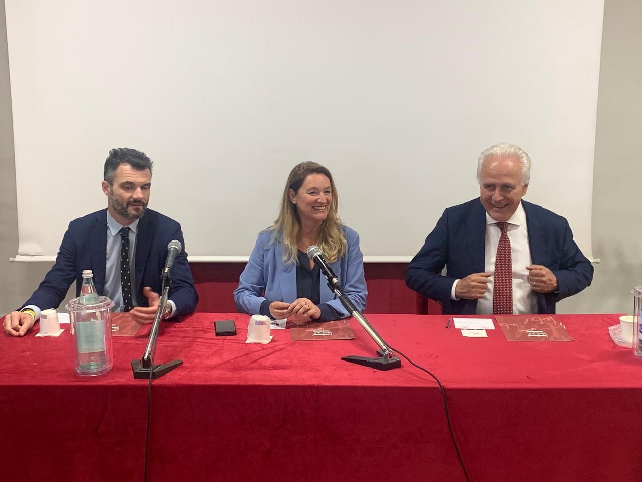 
	Matteo Biffoni, Ilaria Bugetti ed Eugenio Giani alla conferenza stampa


