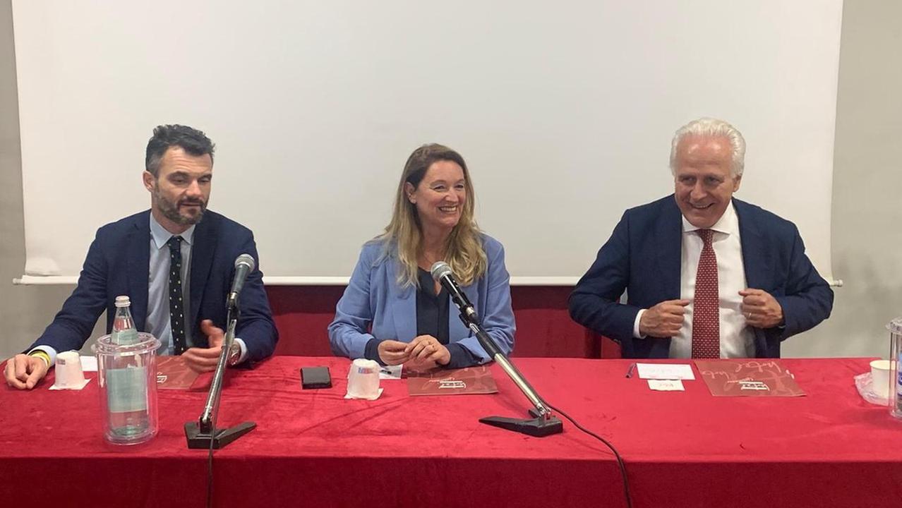 
	Matteo Biffoni, Ilaria Bugetti ed Eugenio Giani alla conferenza stampa

