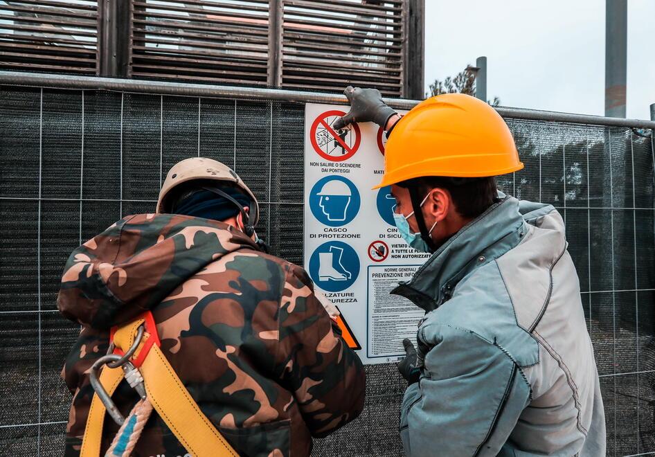 Baracchine sul lungomare di Livorno, ecco i soldi per demolirne altre due. Ma il bando per rifarle va deserto