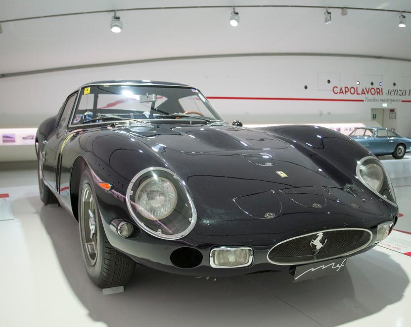 Ferrari vince la contesa legale con Ares: «Ha violato marchio e diritto d’autore»