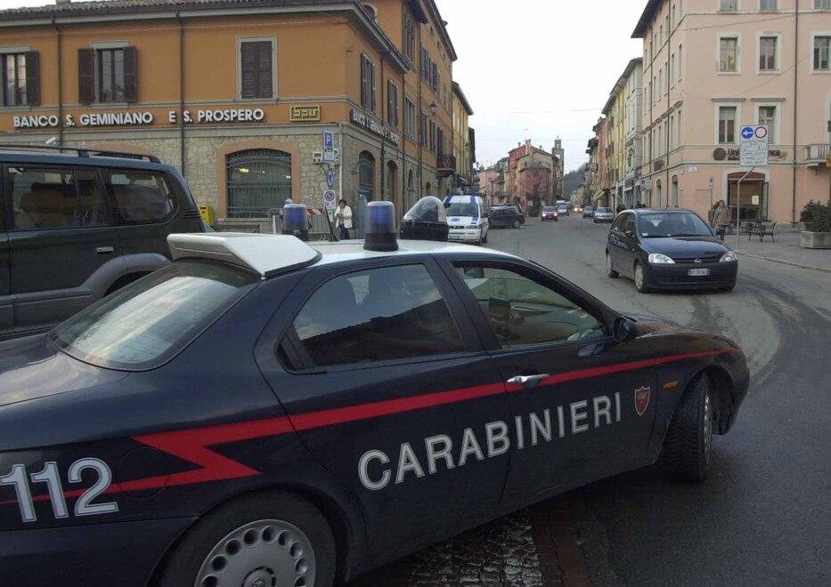 Pavullo, prende a bastonate il padre ma gli danno solo 8 mesi