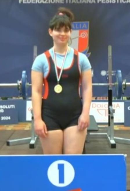 Cus Ferrara, Bovina medaglia d’oro nell’Assoluto e nella categoria Juniores di Parapowerlifting