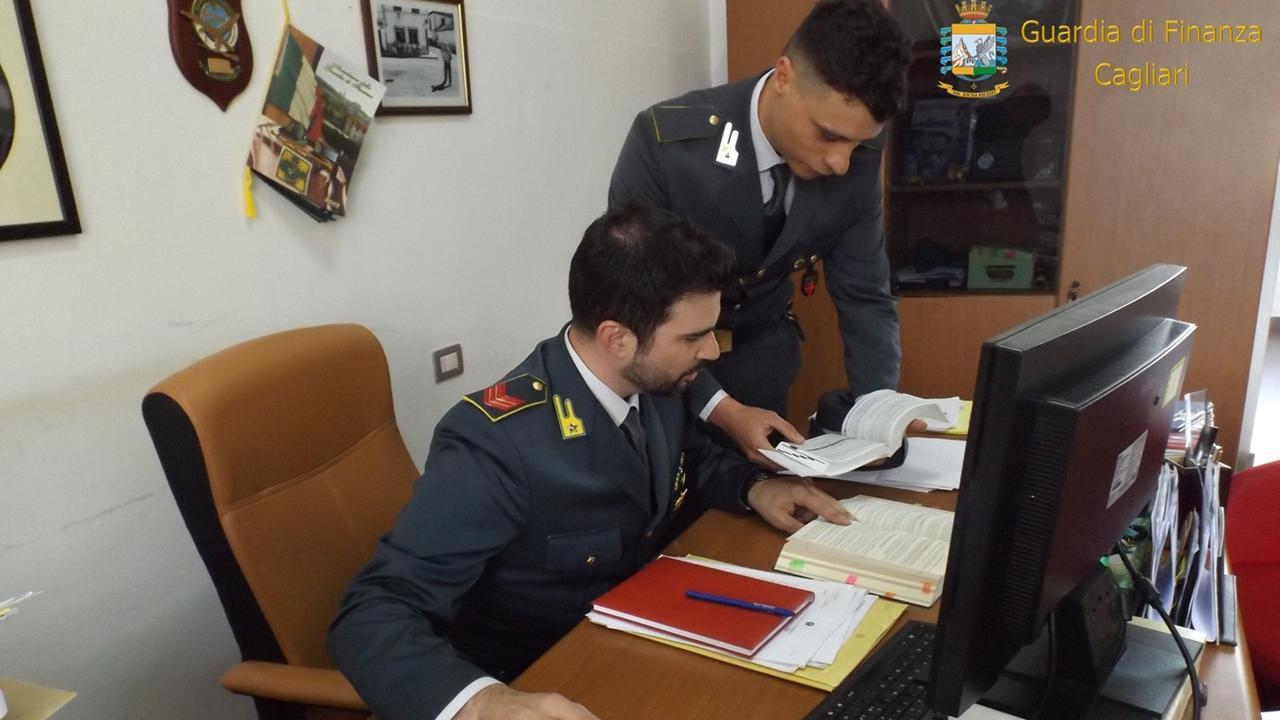 Muravera, fatture per lavori inesistenti: 10 indagati e sequestro preventivo di case e automezzi per 600mila euro