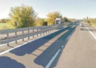 Lite tra camionisti sulla tangenziale Modena-Sassuolo, spunta una pistola