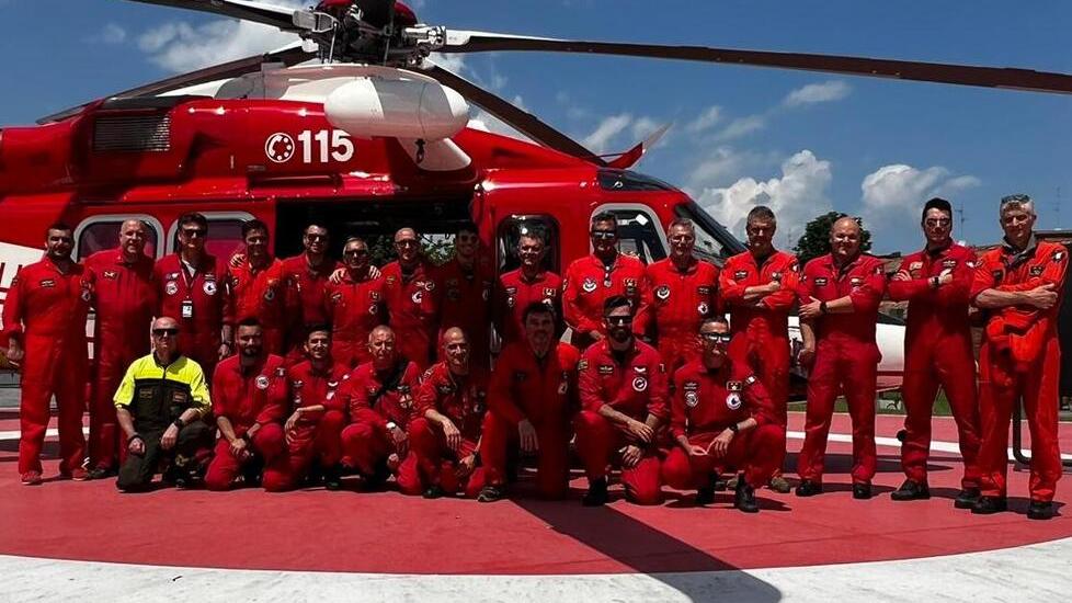 Modena, vigili del fuoco in festa per i 70 anni dei reparti volo