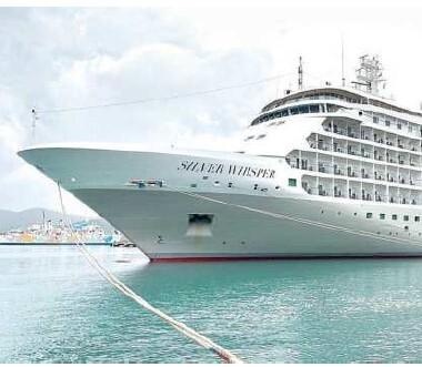 Neonato morto sulla nave da crociera all’Argentario, scarcerate la mamma e le colleghe