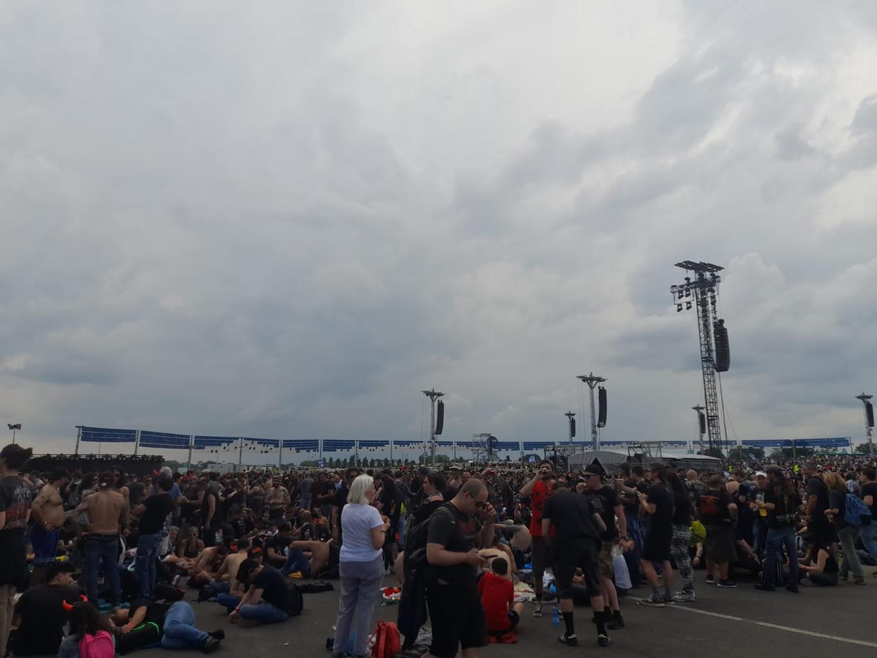 Il temporale sfiora l’Arena, ma durante il concerto degli Ac/Dc rischio pioggia basso