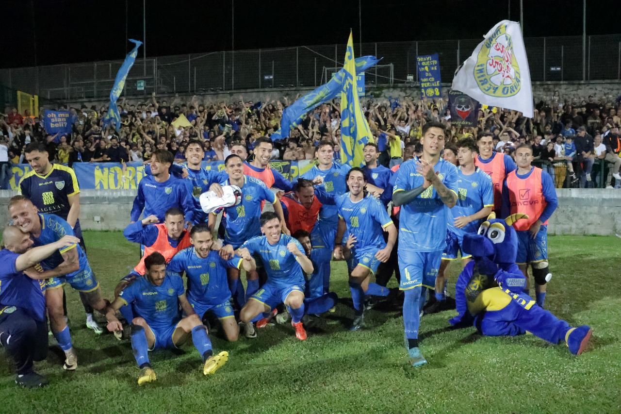 Carrarese da favola, il pari con la Juve Under 23 vale la semifinale per la Serie B