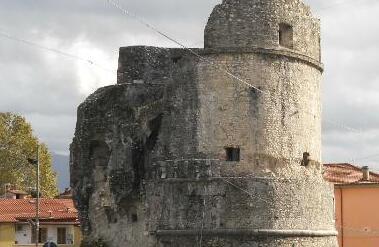 Carrara, nasce la Route Culturale Apuana con dieci targhe<br>
