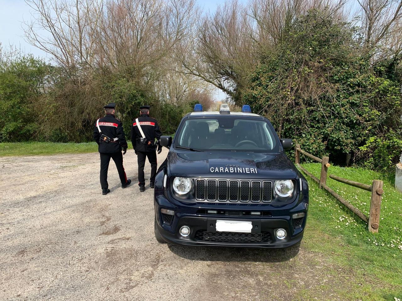 Medelana, anziano di 96 anni cade nel canale: salvato dai carabinieri