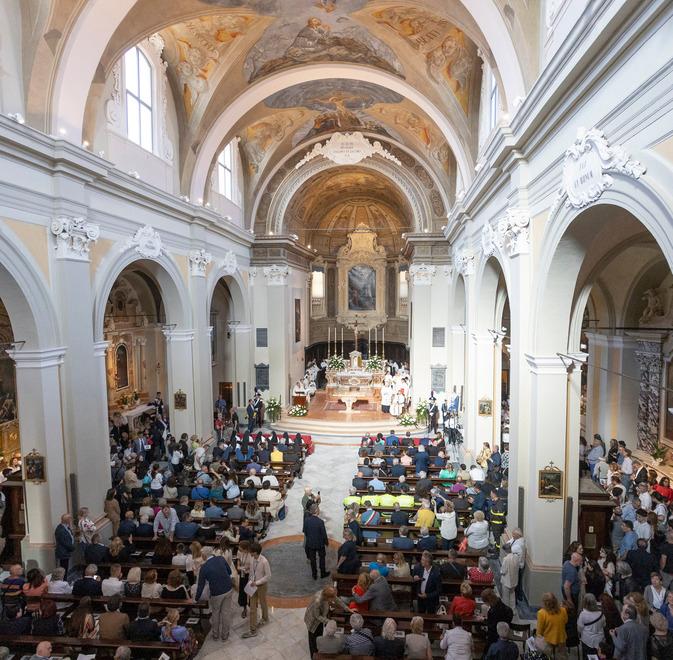 Riapre il Duomo di Finale e Papa Francesco invia il suo saluto: «Ci si può rialzare dopo le macerie»