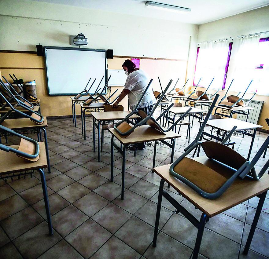 Sos Scuola, tracollo iscrizioni: -5419 studenti, si svuotano gli istituti dell’isola