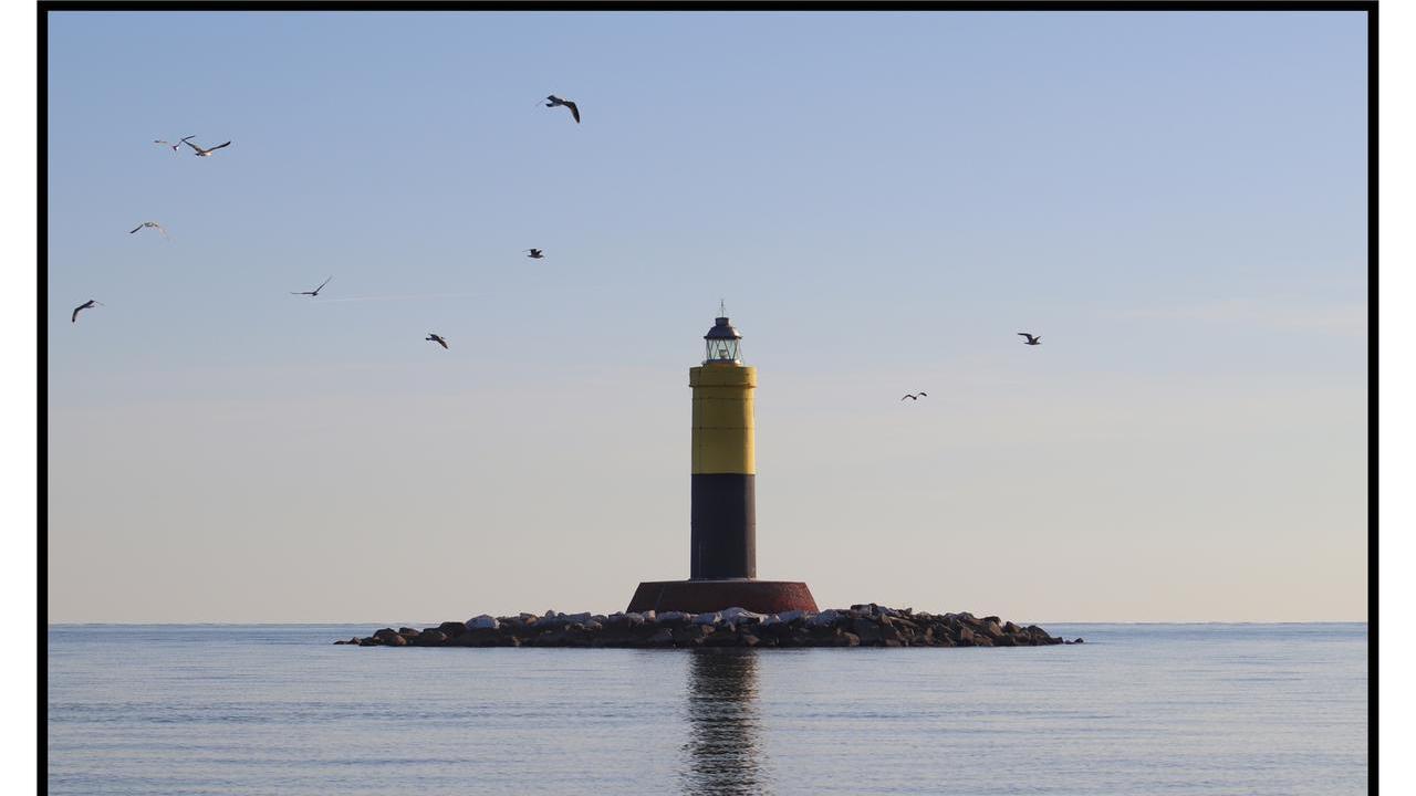 Buon lunedì dal faro della Meloria di Livorno: grazie ad Alessandro Favini