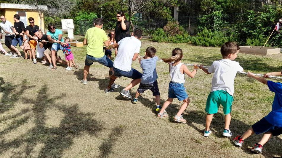 Livorno, si inaugura il defibrillatore in Villa Corridi: è una donazione dei piccoli del Centro infanzia Villini-Pina Verde