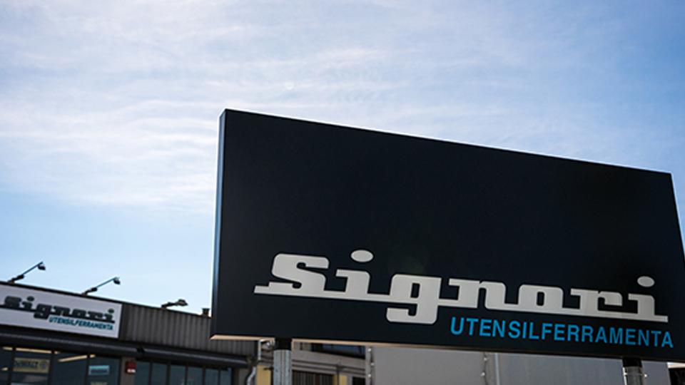 Signori: da bottega ad azienda strutturata, ma sempre accanto al mestierante