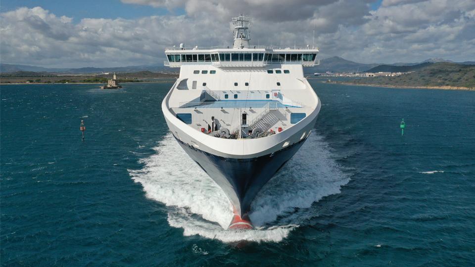 In traghetto per la Sardegna con il massimo comfort
