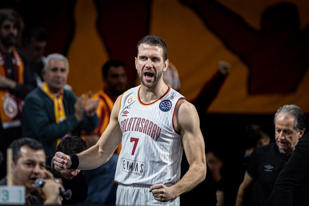 La Dinamo ufficializza il nuovo centro: è il capitano della Bosnia Miralem Halilovic