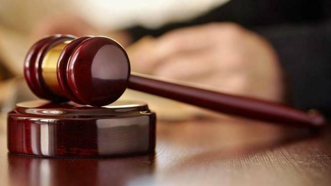 Violentata all’uscita del luna park a Tirrenia, il racconto della madre della 17enne: «Quella sera piangeva a dirotto, dopo mesi ha raccontato»