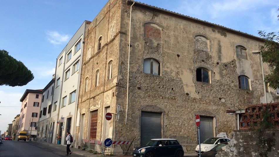 Cecina, c’è un’offerta per l’ex pastificio Nieri: l’annuncio ritirato dal sito di vendita