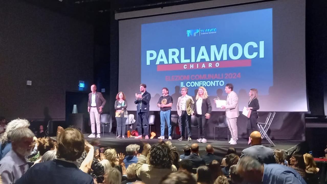 Prato, scintille tra i candidati al confronto pubblico: Targetti presenta un esposto sui sondaggi