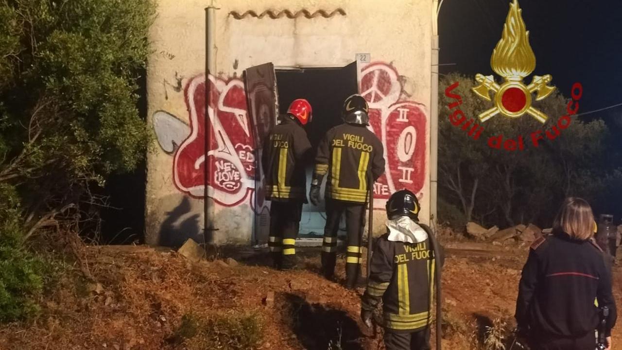 Cannigione, cabina elettrica in fumo: l’incendio è doloso