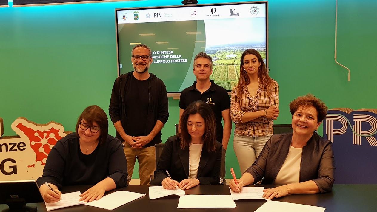 
	La firma del protocollo d'intesa

