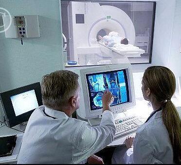 Ferrara, liste d’attesa in sanità.  Per le risonanze anche la sera e il sabato