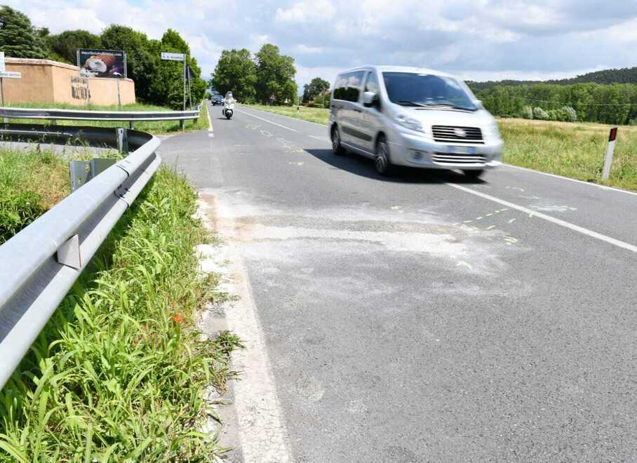 Lucca, la morte di Edoardo riaccende la rabbia sulla "strada killer". I residenti delusi<br type="_moz" />
