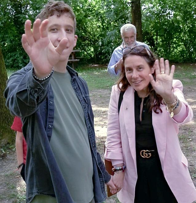 Carpi, il ministro Locatelli a Budrione dove gli alpaca fanno inclusione