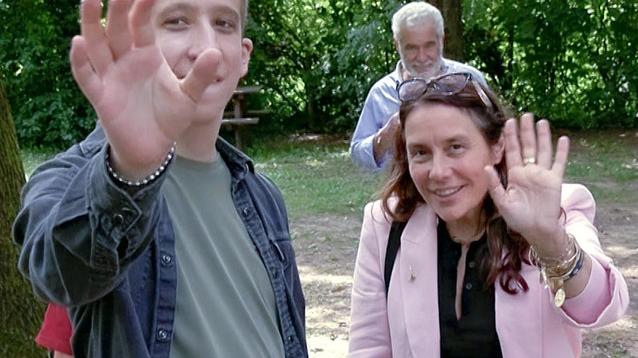 Carpi, il ministro Locatelli a Budrione dove gli alpaca fanno inclusione