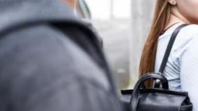 Reggio Emilia, perseguitata a scuola dall’ex: due anni da incubo per una 15enne