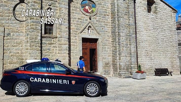 Calangianus, estorsione con i video intimi: undici denunciati