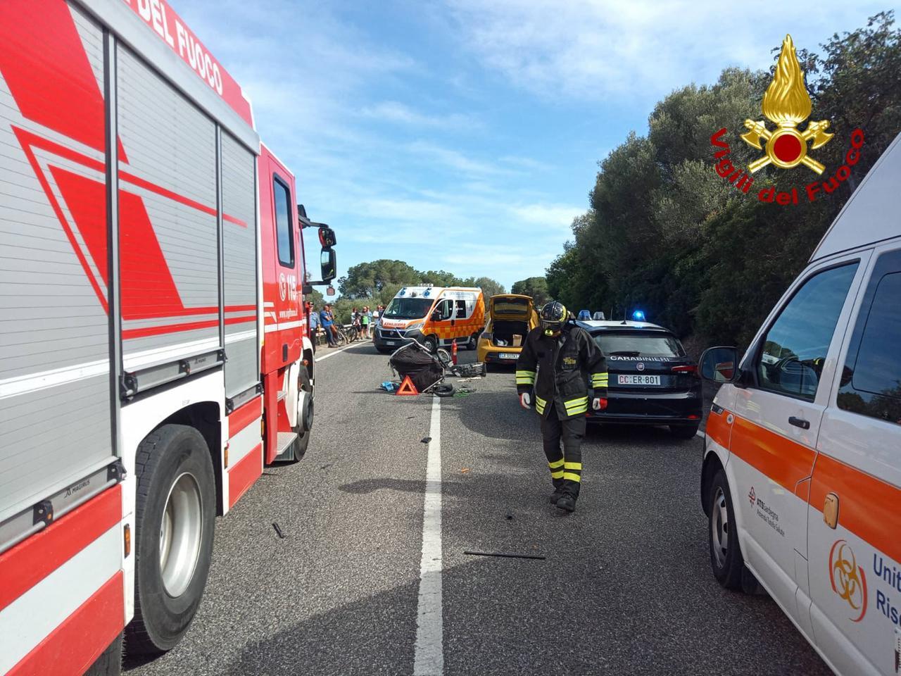 Orosei, un’auto investe tre turisti tedeschi in bicicletta