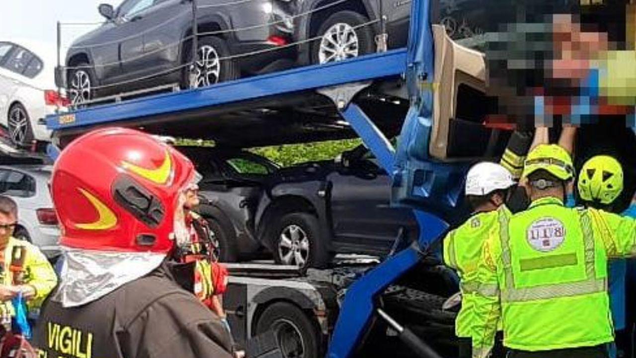I soccorsi dopo la tragedia (Foto dei vigili del fuoco)