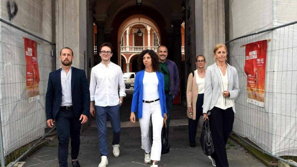 Le opposizioni all’uscita da Palazzo Ducale