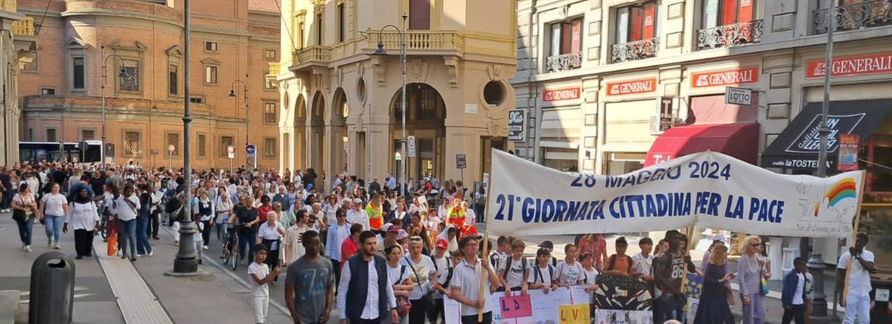 Livorno, giornata della pace: dalla mamma di Willy a quella di Denny. Ecco i racconti di donne ferite e coraggiose