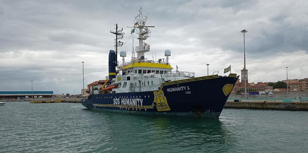 
	L'arrivo di "Humanity 1" in porto a Livorno

