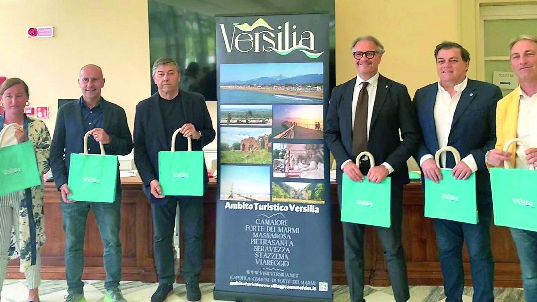 Gli amministratori versiliesi alla presentazione delle iniziative
